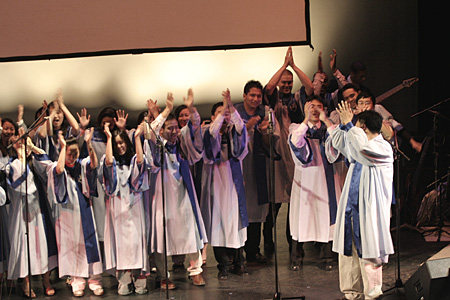 2006 Easter Choir2.JPG