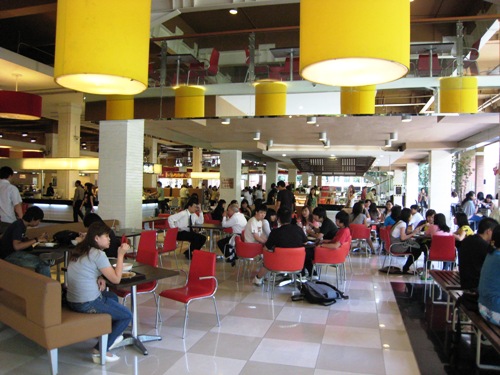 Cafeteria of UPH.JPG