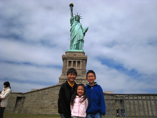 Kids and Lady Liberty.JPG
