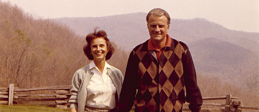 Ruth and Billy Graham.jpg