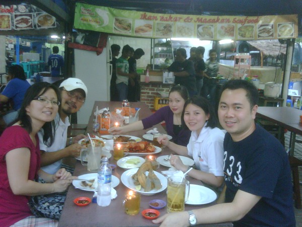 street-food-with-alumni